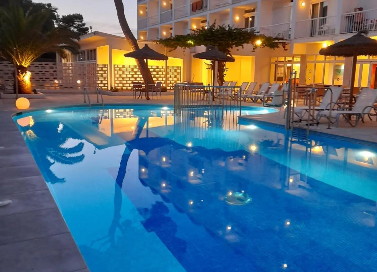 Hotel Isla De Cabrera Colonia de Sant Jordi 3*,